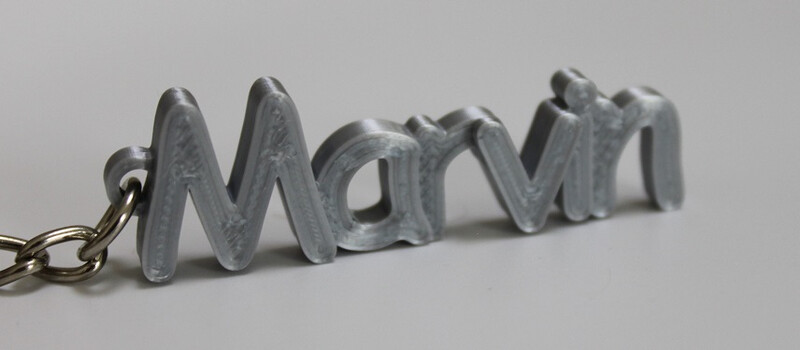 Schlüsselanhänger mit Wunschnamen im 3D Druck Verfahren
